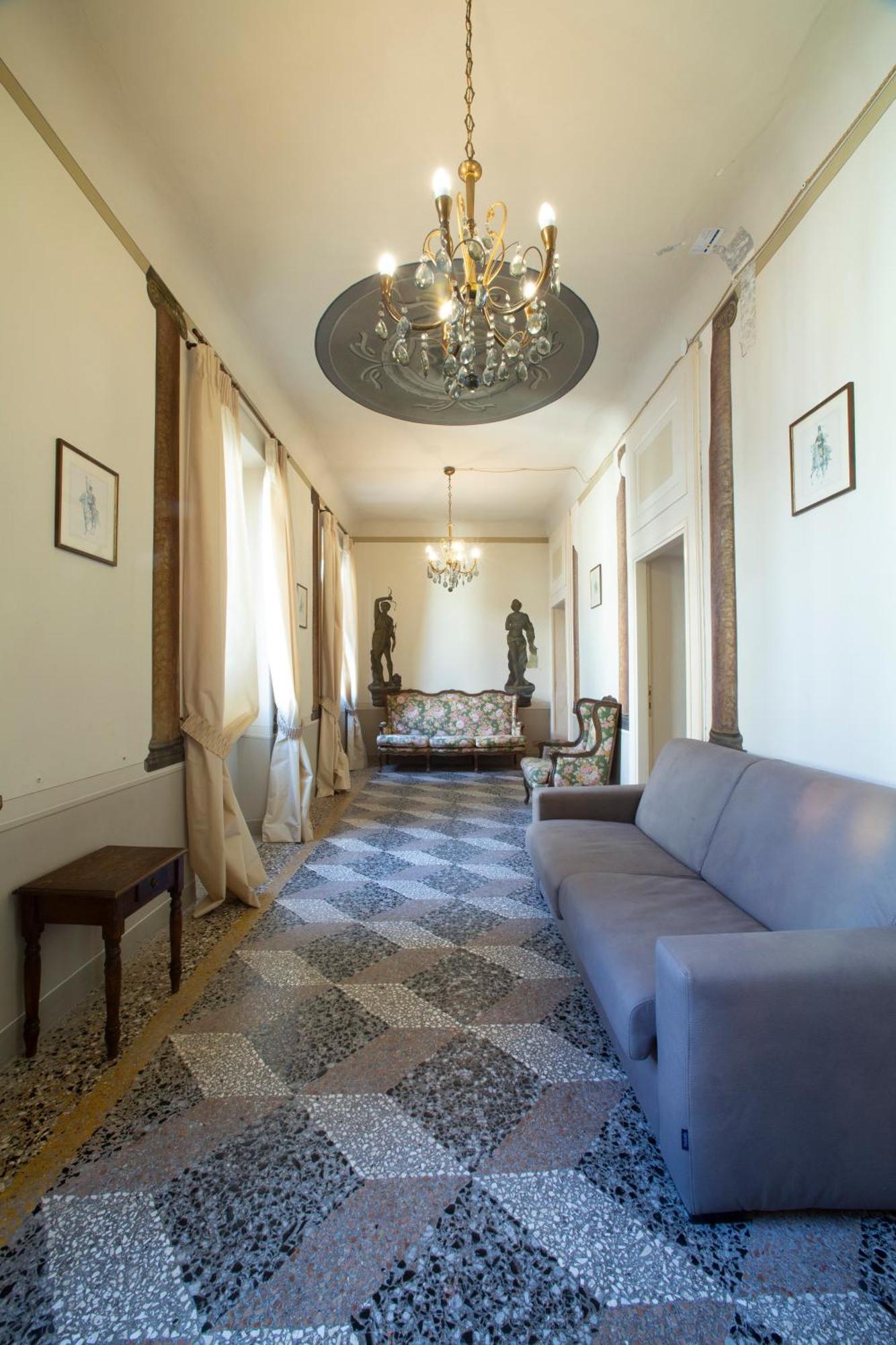 Appartement Dimora Storica Vicolo Del Volto à Iseo Extérieur photo